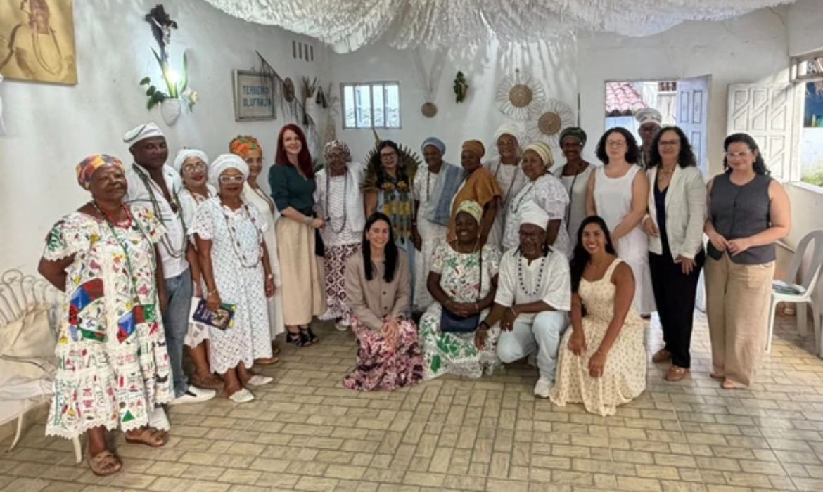 Visita ao Terreiro Olufanj&aacute; integra a terceira edi&ccedil;&atilde;o do Programa de Escuta Territorializada do STF em Salvador